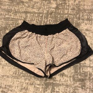 Lululemon dotty shorts